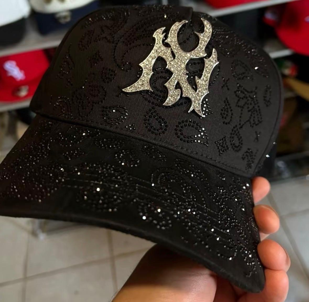 Rico Hats Diseño en Negro Adiamantado